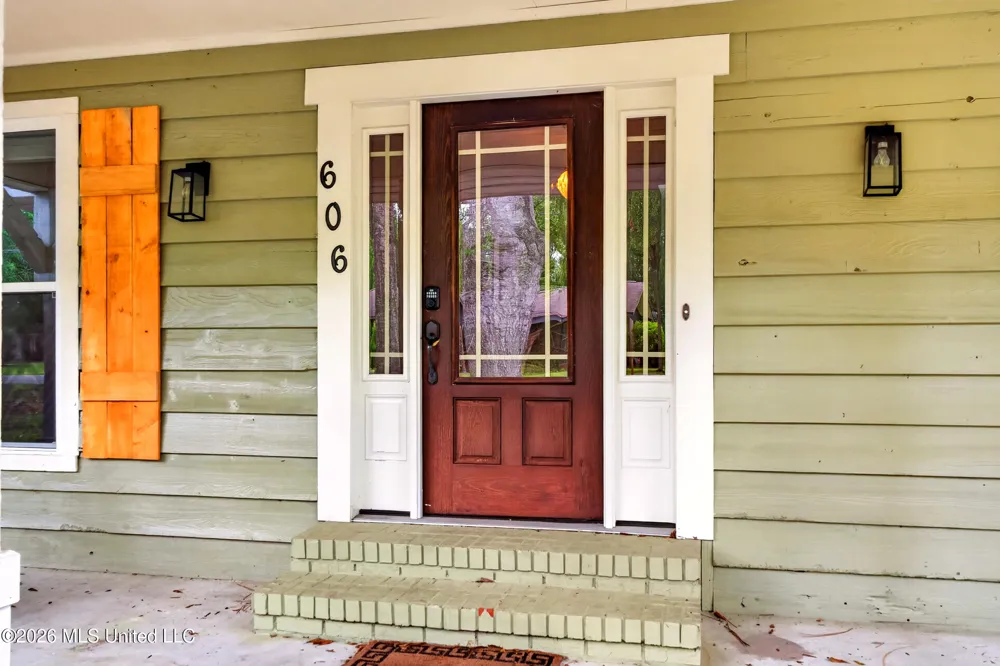 606 Briarwood Lane Picayune, MS 39466