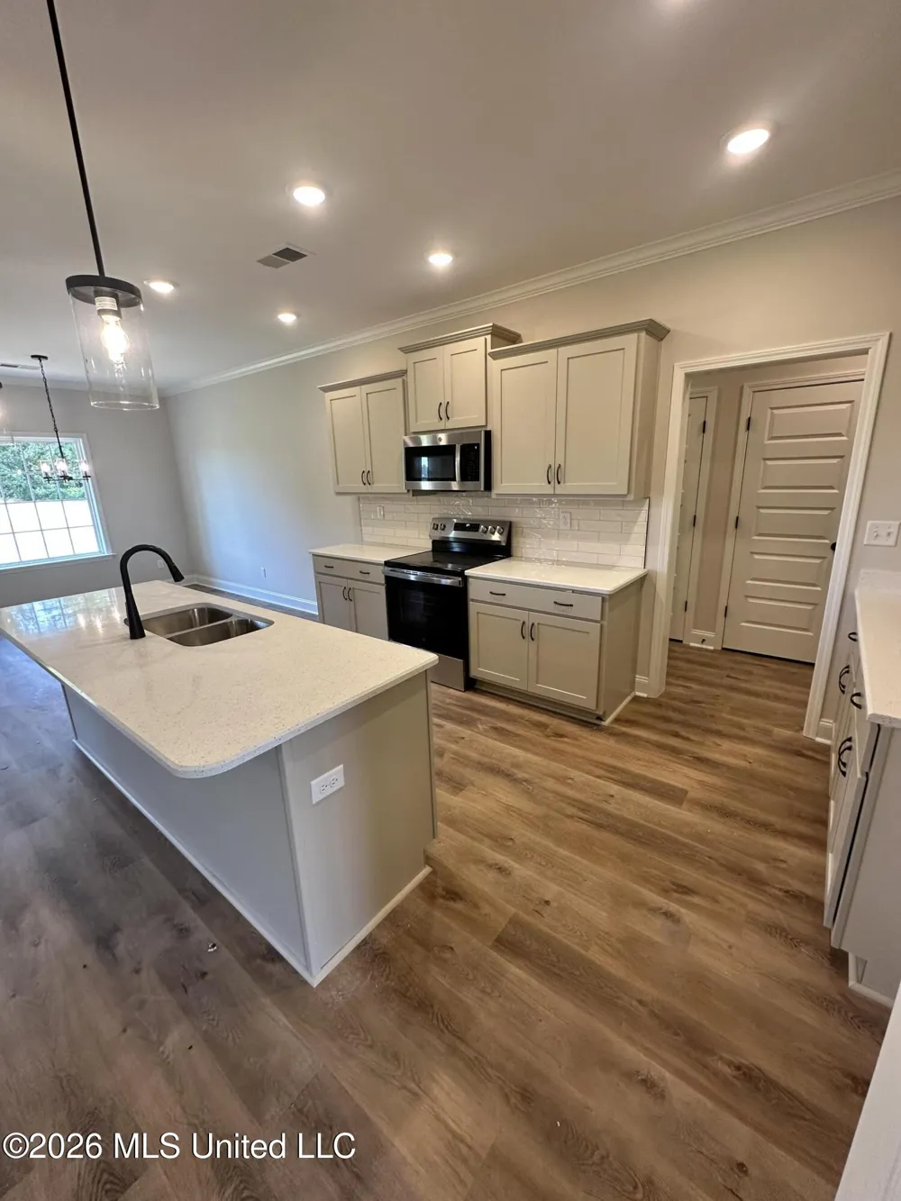 875 Hazelwood Drive Lake Cormorant, MS 38641