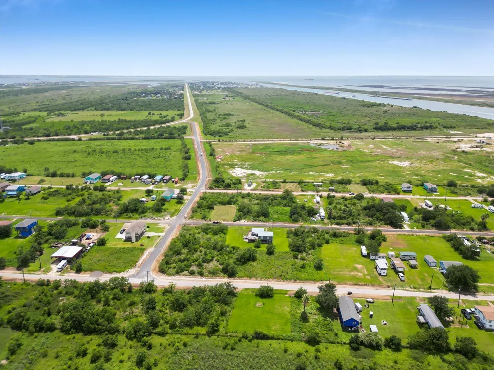 1305 Martinque Lane Port Bolivar, TX 77650