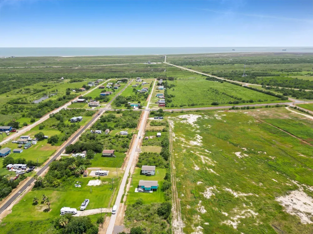 1305 Martinque Lane Port Bolivar, TX 77650
