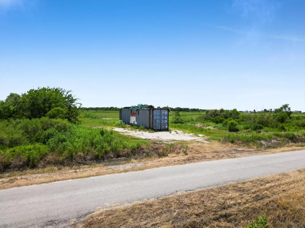 1305 Martinque Lane Port Bolivar, TX 77650