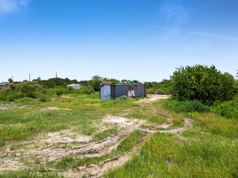1305 Martinque Lane Port Bolivar, TX 77650