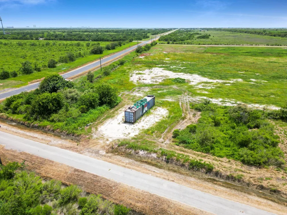 1305 Martinque Lane Port Bolivar, TX 77650