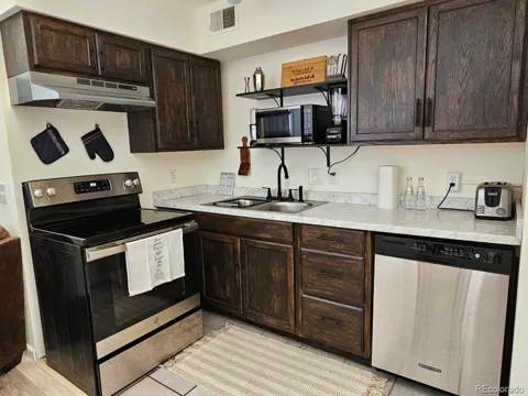 1830 Newland Court #320