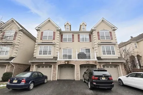 187 BLUE HERON DR