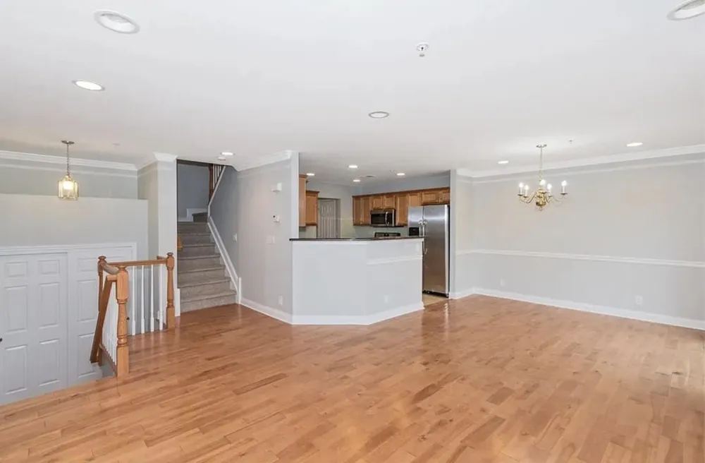 187 BLUE HERON DR Secaucus, NJ 07094
