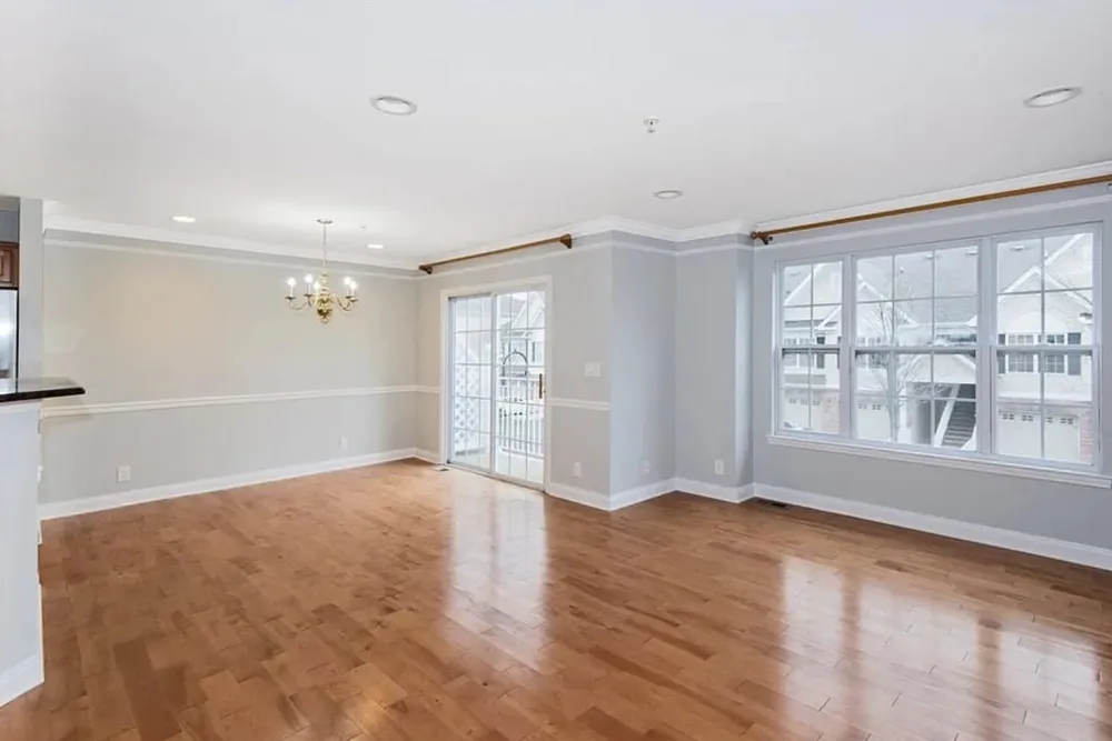 187 BLUE HERON DR Secaucus, NJ 07094