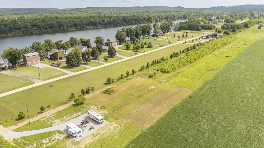 0 Col James Hardin Rd Clifton, TN 38425