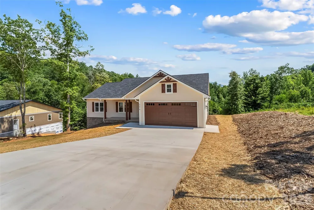2456 Saratoga Run #58 Morganton, NC 28655