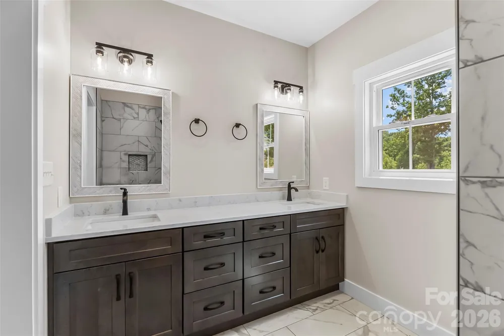 2456 Saratoga Run #58 Morganton, NC 28655