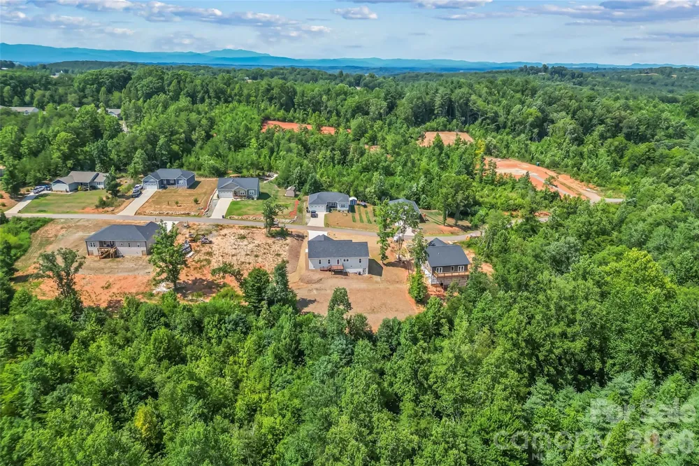 2456 Saratoga Run #58 Morganton, NC 28655