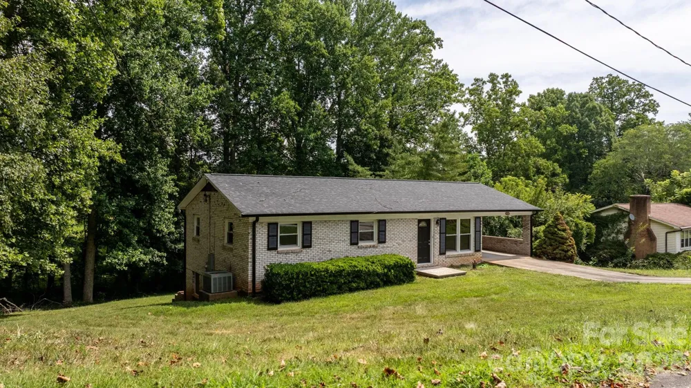 2428 Cedar Valley Drive Conover, NC 28613