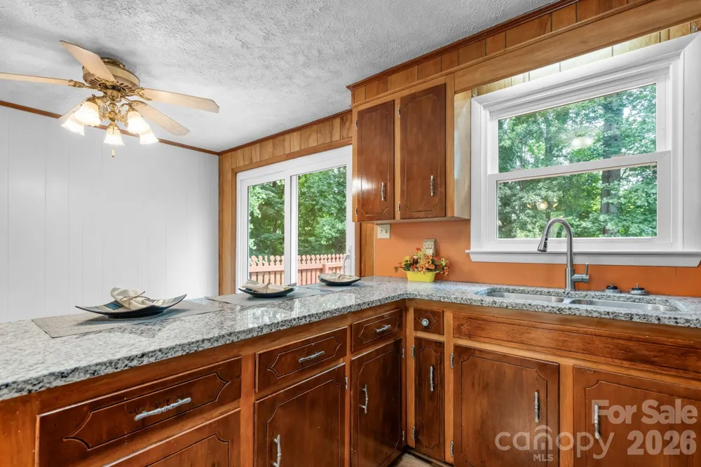 2428 Cedar Valley Drive Conover, NC 28613