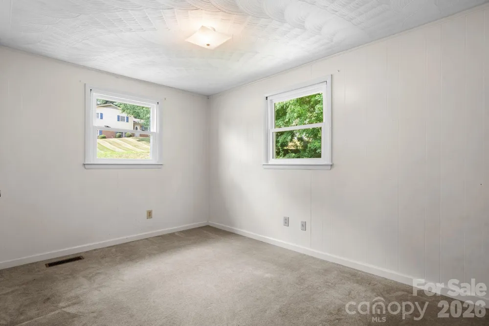 2428 Cedar Valley Drive Conover, NC 28613