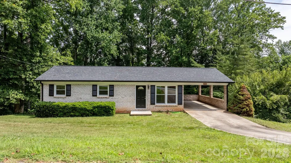 2428 Cedar Valley Drive Conover, NC 28613