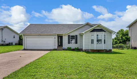 707 Shetland Dr