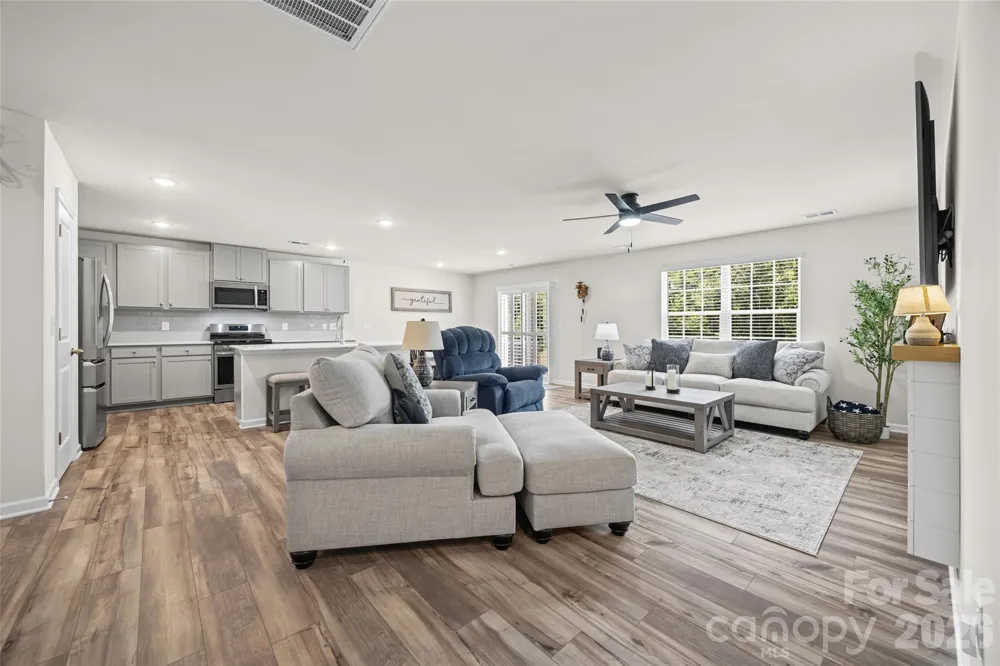 1183 Blackburn Circle #148 Edgemoor, SC 29712