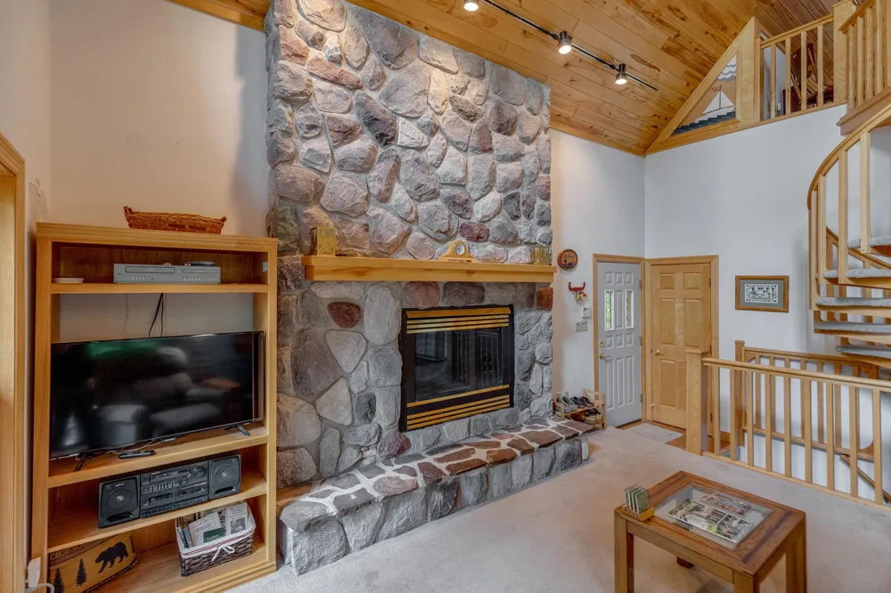 7936 Templer Point Drive NW Walker, MN 56484
