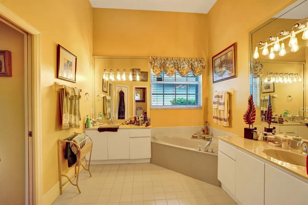 16413 NW 12th Street Pembroke Pines, FL 33028