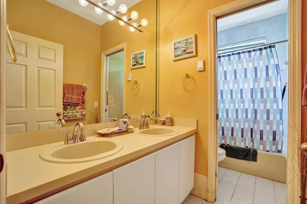 16413 NW 12th Street Pembroke Pines, FL 33028