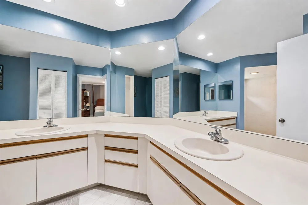 5794 Lonewood Court Jupiter, FL 33458