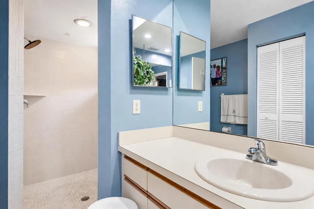 5794 Lonewood Court Jupiter, FL 33458
