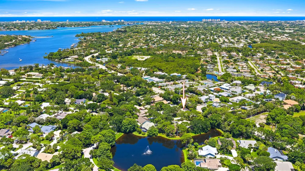5794 Lonewood Court Jupiter, FL 33458