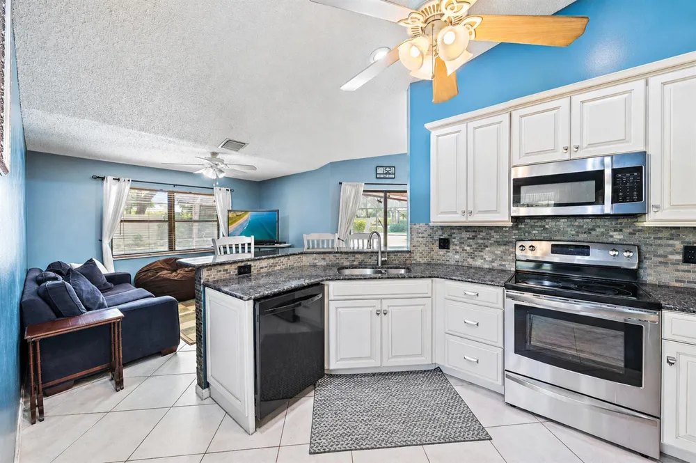 5794 Lonewood Court Jupiter, FL 33458