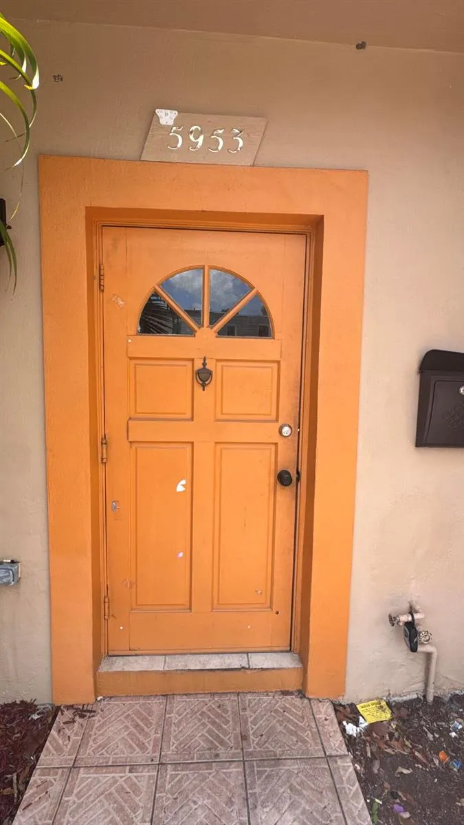 5953 NW 24th Court Sunrise, FL 33313