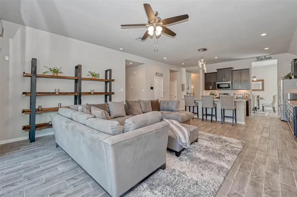 5826 Euclid Loop Rosenberg, TX 77469