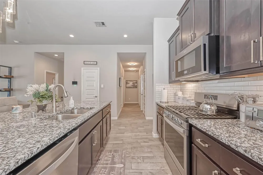 5826 Euclid Loop Rosenberg, TX 77469