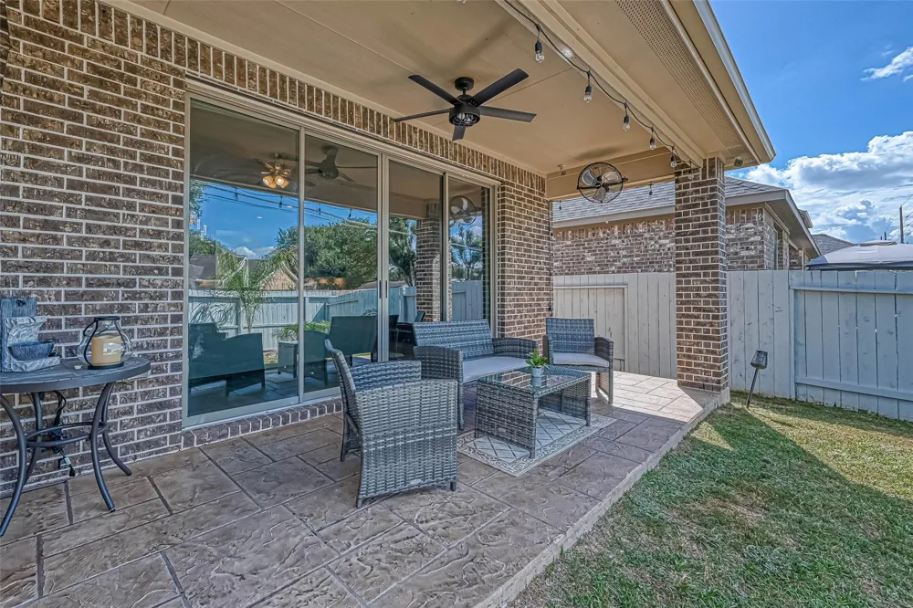 5826 Euclid Loop Rosenberg, TX 77469