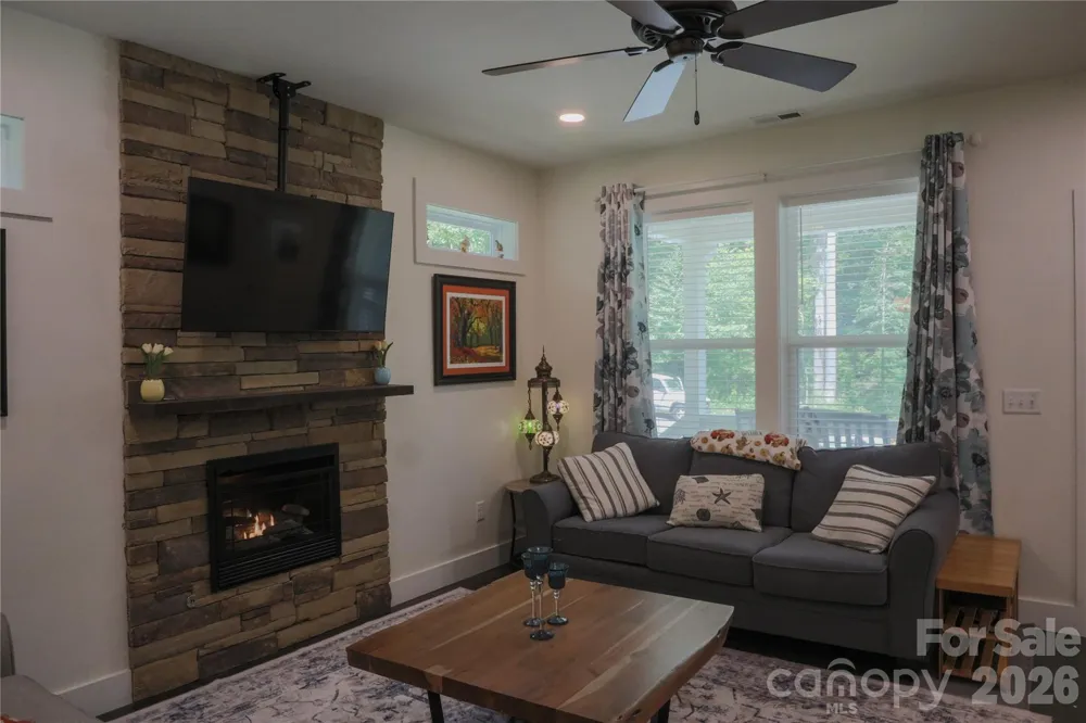 611 Twinbrook Lane Maggie Valley, NC 28751
