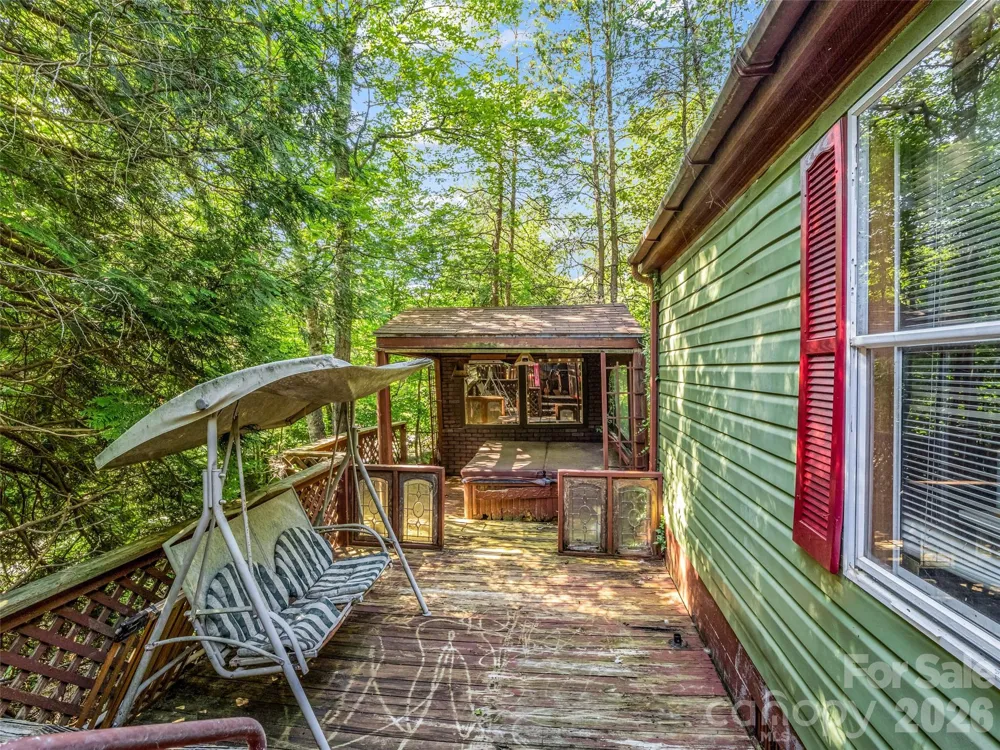 771 Bishop Lane Mill Spring, NC 28756