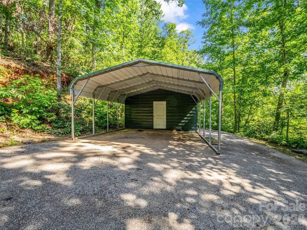 771 Bishop Lane Mill Spring, NC 28756