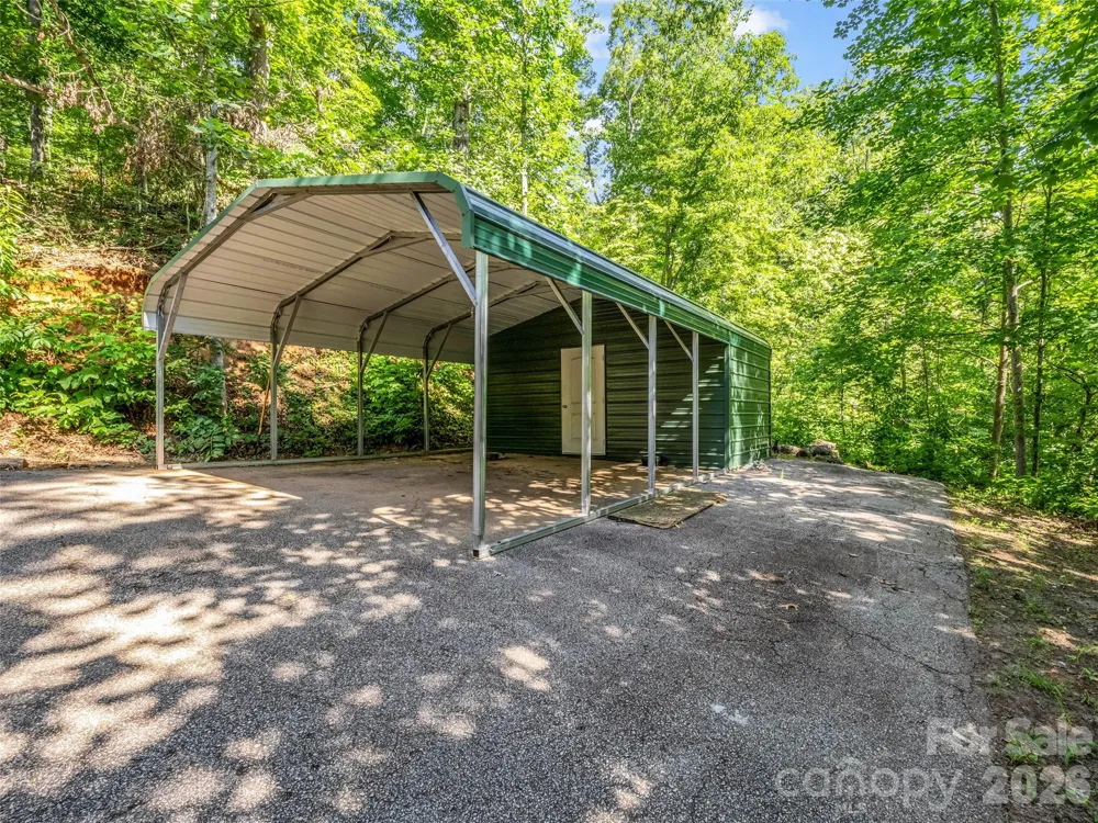 771 Bishop Lane Mill Spring, NC 28756