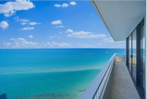 5540 Ocean Drive #8c