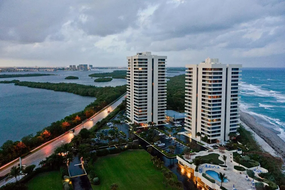 5540 Ocean Drive #8c Riviera Beach, FL 33404
