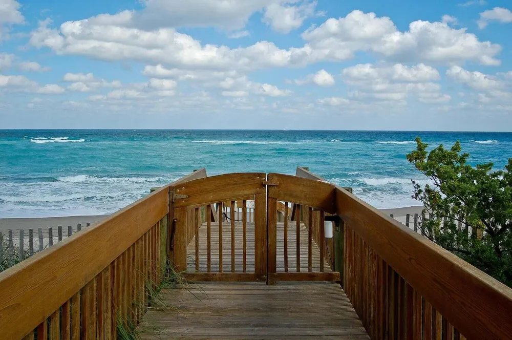 5540 Ocean Drive #8c Riviera Beach, FL 33404