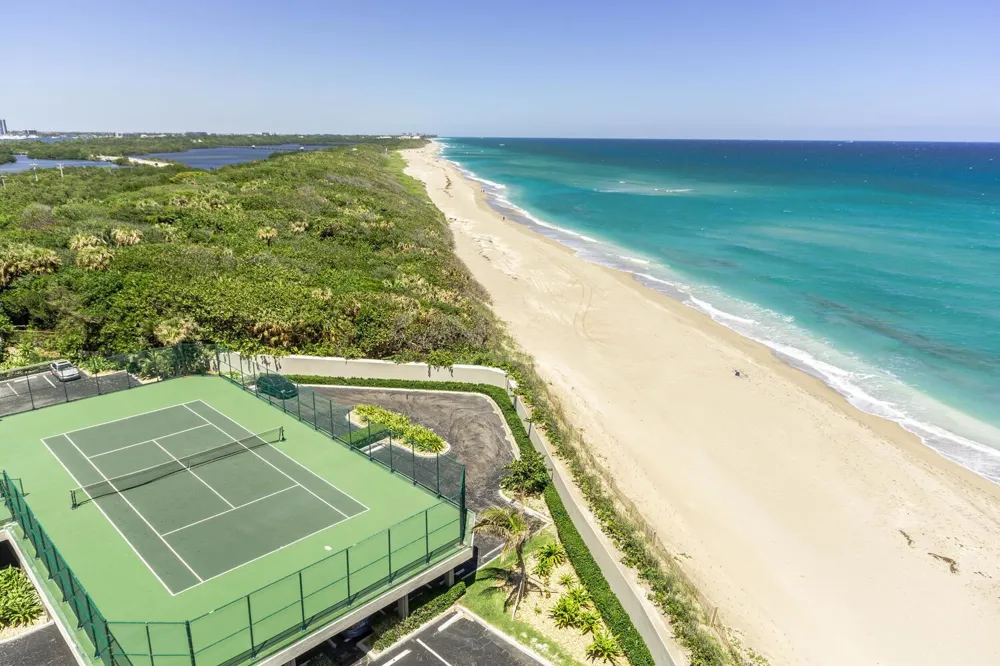 5540 Ocean Drive #8c Riviera Beach, FL 33404