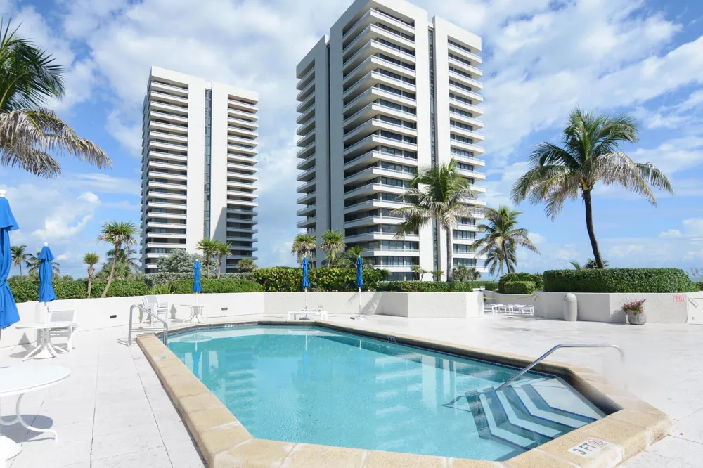 5540 Ocean Drive #8c Riviera Beach, FL 33404