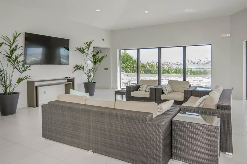 5540 Ocean Drive #8c Riviera Beach, FL 33404