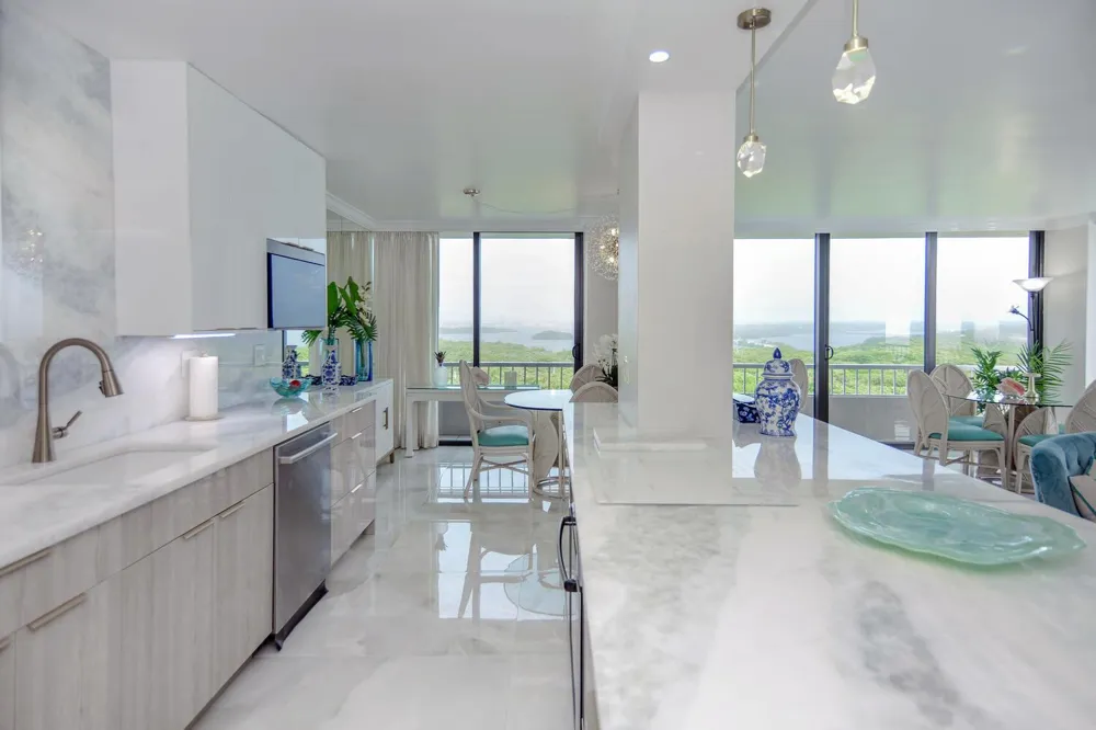 5540 Ocean Drive #8c Riviera Beach, FL 33404