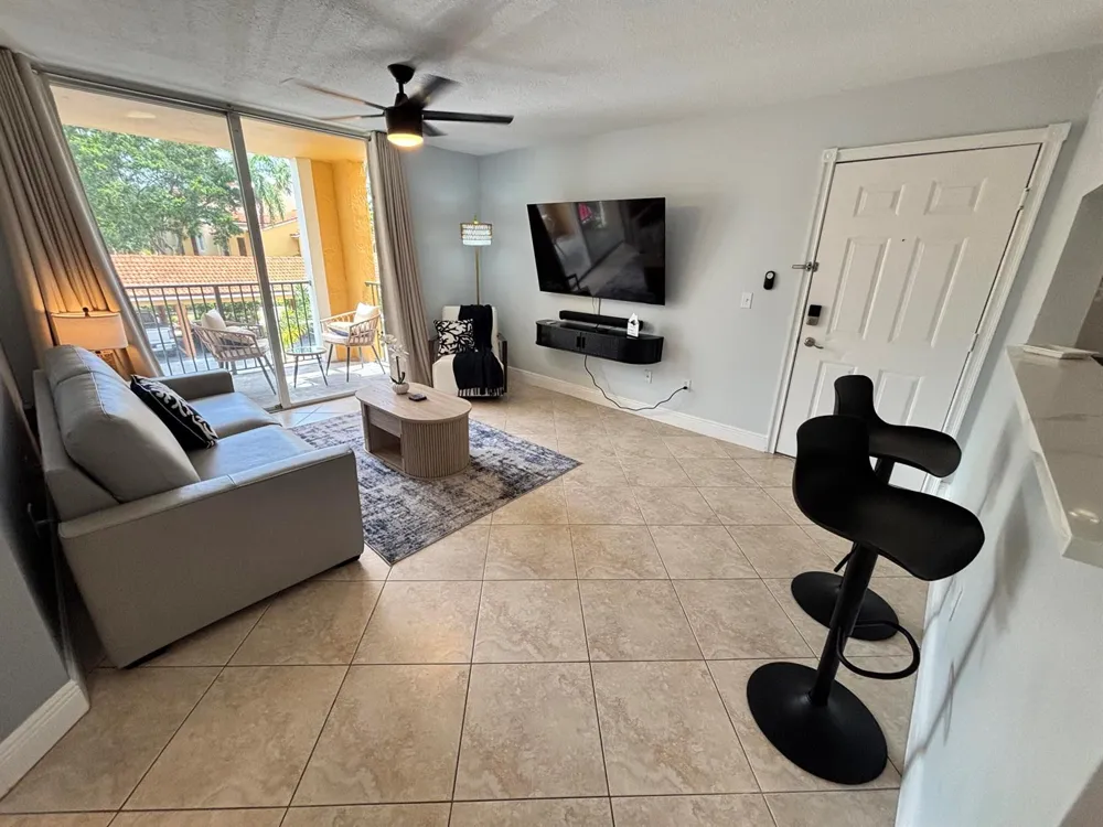 123 Yacht Club Way #207 Hypoluxo, FL 33462