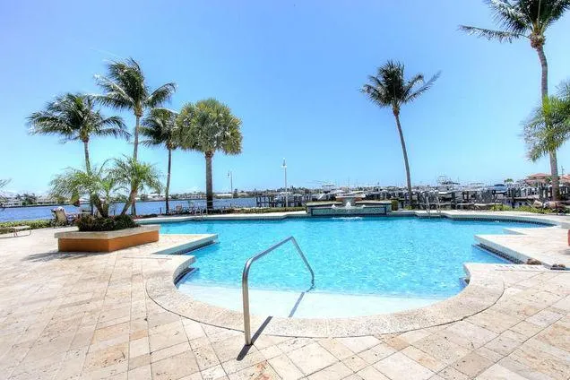 123 Yacht Club Way #207 Hypoluxo, FL 33462