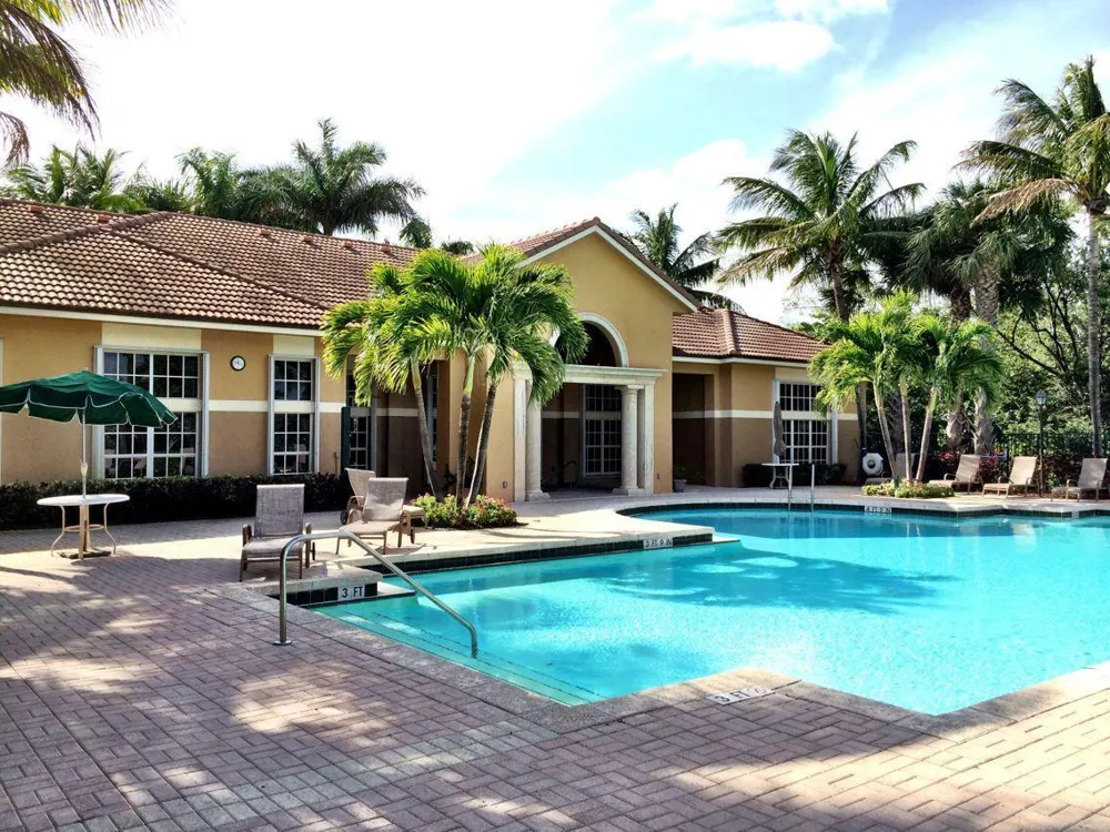 123 Yacht Club Way #207 Hypoluxo, FL 33462