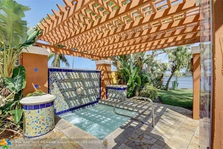 123 Yacht Club Way #207 Hypoluxo, FL 33462