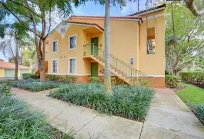 123 Yacht Club Way #207 Hypoluxo, FL 33462