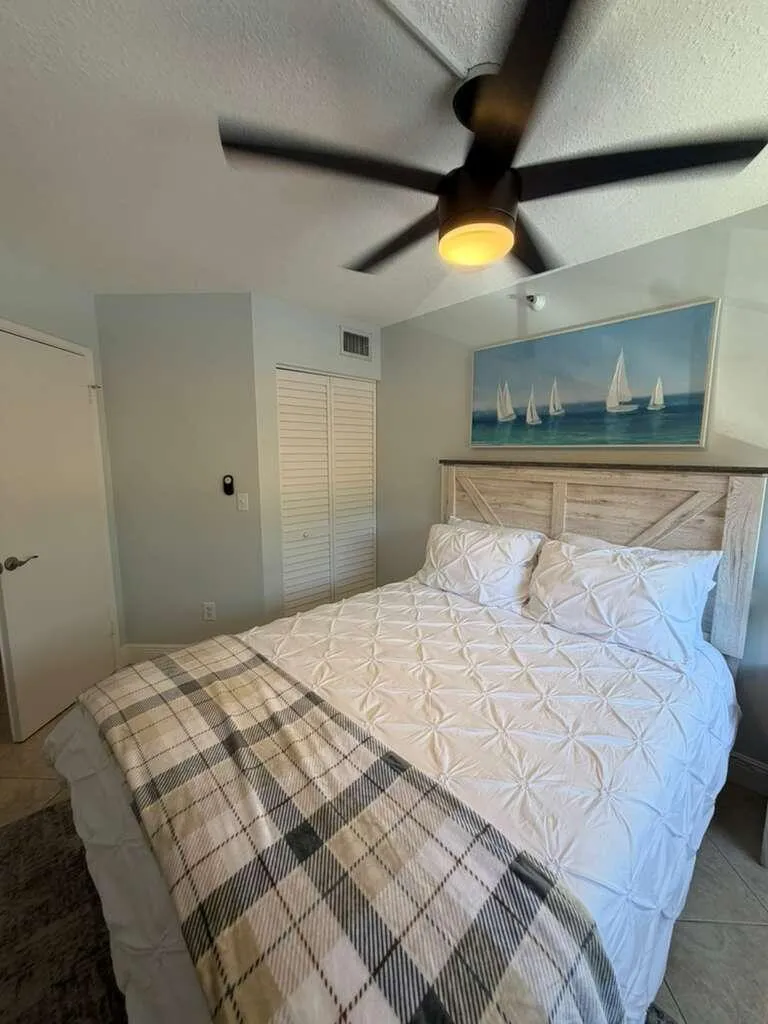 123 Yacht Club Way #207 Hypoluxo, FL 33462