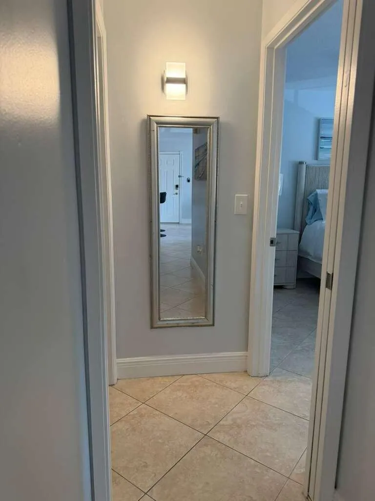 123 Yacht Club Way #207 Hypoluxo, FL 33462